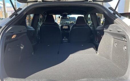 Toyota C-HR I рестайлинг, 2022 год, 1 730 000 рублей, 31 фотография