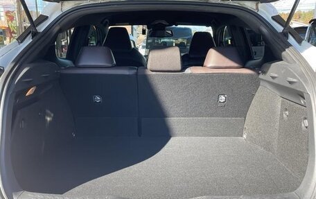 Toyota C-HR I рестайлинг, 2022 год, 1 730 000 рублей, 29 фотография