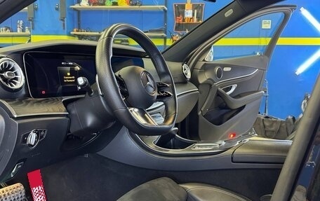 Mercedes-Benz E-Класс, 2021 год, 4 350 000 рублей, 14 фотография