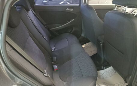 Hyundai Solaris II рестайлинг, 2015 год, 950 000 рублей, 14 фотография