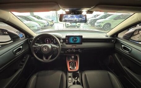 Honda Vezel, 2023 год, 1 570 000 рублей, 7 фотография