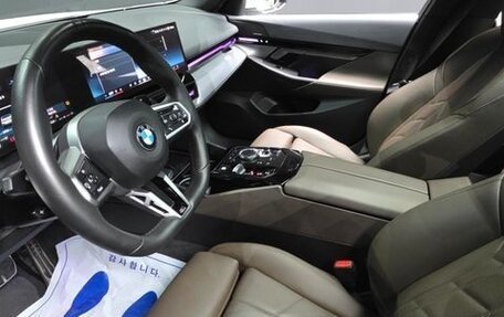 BMW 5 серия, 2024 год, 5 900 005 рублей, 8 фотография