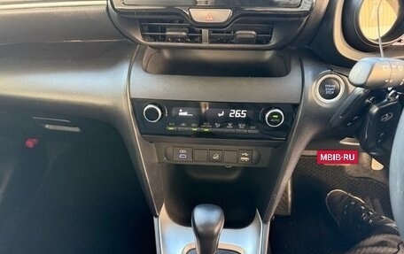 Toyota Yaris Cross, 2022 год, 1 961 149 рублей, 34 фотография