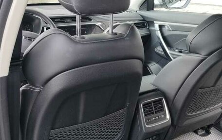 Geely Atlas, 2023 год, 1 900 000 рублей, 16 фотография