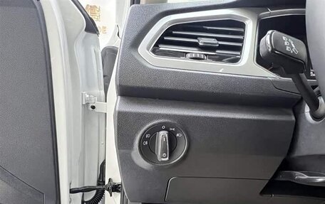 Volkswagen T-Roc I, 2021 год, 1 610 277 рублей, 14 фотография