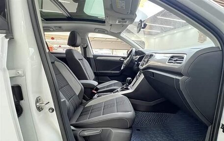 Volkswagen T-Roc I, 2021 год, 1 610 277 рублей, 9 фотография