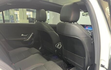 Mercedes-Benz A-Класс, 2023 год, 1 790 000 рублей, 7 фотография