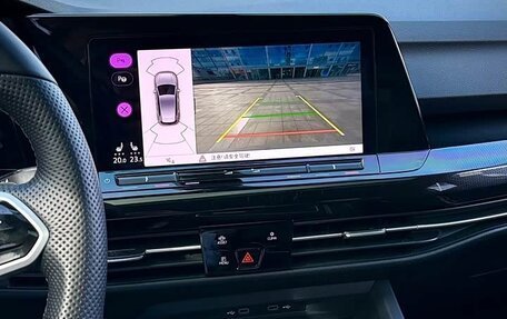 Volkswagen Golf VIII, 2021 год, 1 720 000 рублей, 13 фотография