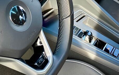 Volkswagen Golf VIII, 2021 год, 1 720 000 рублей, 12 фотография