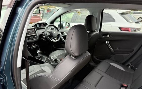 Peugeot 2008 II, 2017 год, 882 748 рублей, 15 фотография