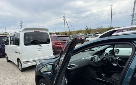 Peugeot 2008 II, 2017 год, 882 748 рублей, 23 фотография