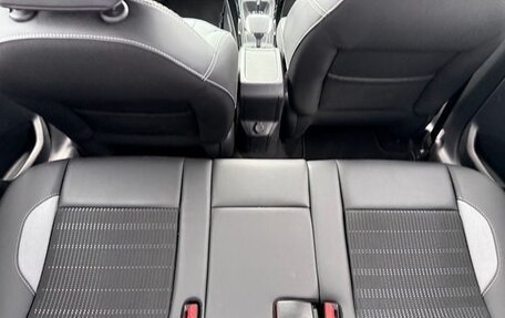 Peugeot 2008 II, 2017 год, 882 748 рублей, 29 фотография