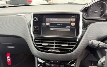 Peugeot 2008 II, 2017 год, 882 748 рублей, 34 фотография