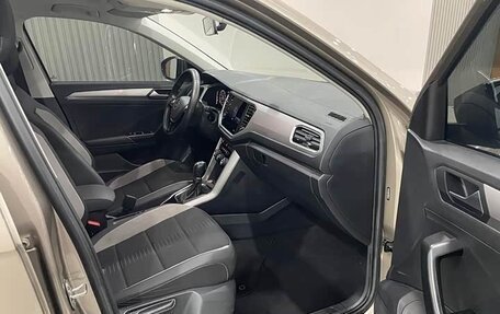 Volkswagen T-Roc I, 2021 год, 1 655 277 рублей, 7 фотография