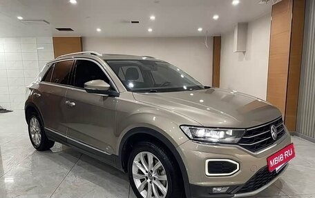 Volkswagen T-Roc I, 2021 год, 1 655 277 рублей, 3 фотография