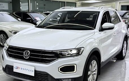 Volkswagen T-Roc I, 2021 год, 1 567 277 рублей, 1 фотография