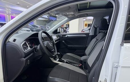 Volkswagen T-Roc I, 2021 год, 1 567 277 рублей, 11 фотография