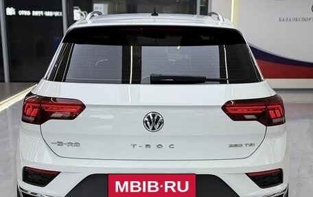 Volkswagen T-Roc I, 2021 год, 1 567 277 рублей, 5 фотография