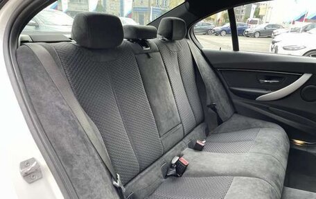 BMW 3 серия, 2019 год, 1 479 000 рублей, 13 фотография