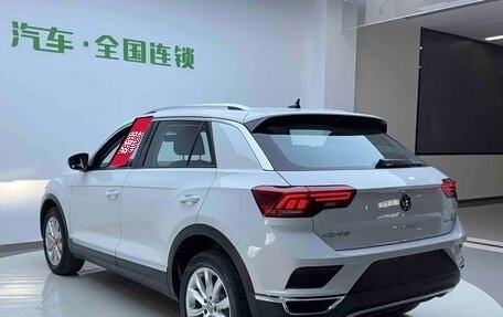 Volkswagen T-Roc I, 2022 год, 1 626 277 рублей, 6 фотография