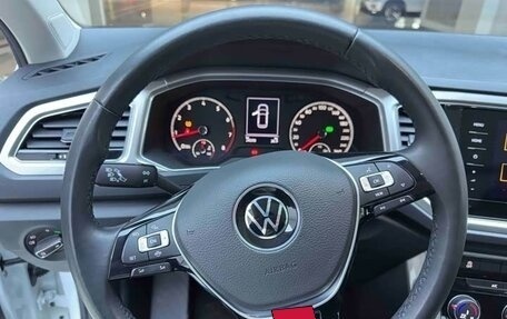 Volkswagen T-Roc I, 2022 год, 1 626 277 рублей, 10 фотография