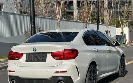 BMW 1 серия, 2022 год, 1 780 000 рублей, 4 фотография