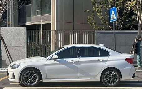 BMW 1 серия, 2022 год, 1 780 000 рублей, 7 фотография