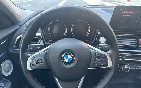 BMW 1 серия, 2022 год, 1 780 000 рублей, 12 фотография