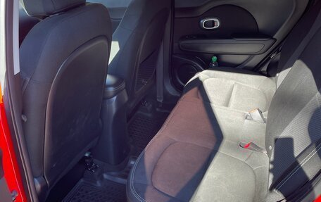 KIA Soul II рестайлинг, 2017 год, 1 100 000 рублей, 6 фотография