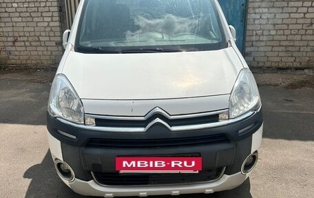 Citroen Berlingo II рестайлинг, 2013 год, 700 000 рублей, 3 фотография