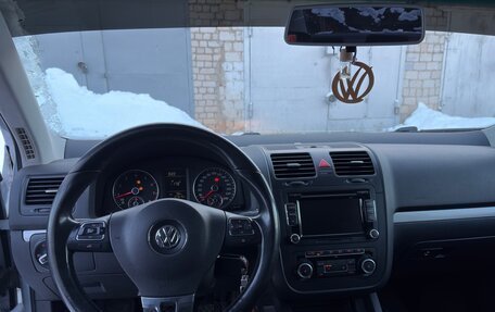 Volkswagen Jetta VI, 2010 год, 670 000 рублей, 10 фотография