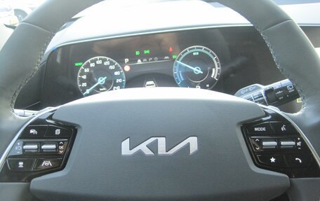 KIA Niro, 2023 год, 2 190 000 рублей, 10 фотография