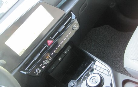 KIA Niro, 2023 год, 2 190 000 рублей, 18 фотография