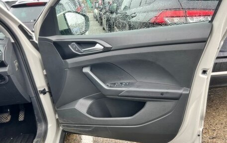 Volkswagen T-Cross I, 2023 год, 1 879 000 рублей, 22 фотография