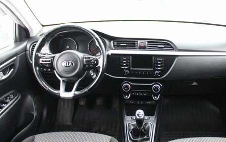 KIA Rio IV, 2018 год, 1 129 000 рублей, 11 фотография