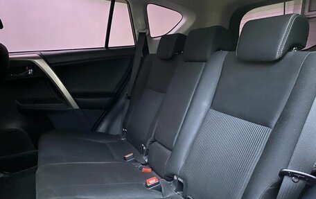 Toyota RAV4, 2015 год, 2 259 000 рублей, 12 фотография
