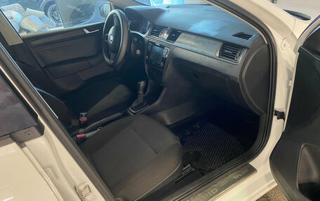 Skoda Rapid I, 2018 год, 1 349 000 рублей, 11 фотография