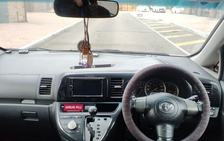 Toyota Wish II, 2003 год, 890 000 рублей, 2 фотография