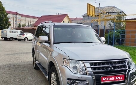 Mitsubishi Pajero IV, 2014 год, 2 850 000 рублей, 1 фотография