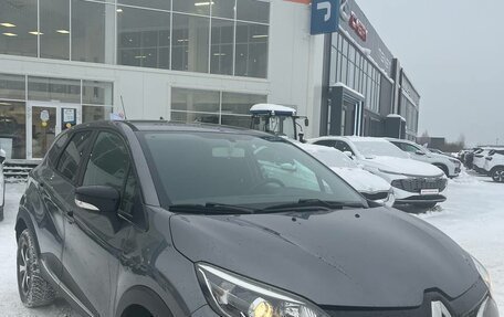 Renault Kaptur I рестайлинг, 2019 год, 1 384 000 рублей, 1 фотография