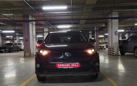 Toyota RAV4, 2017 год, 2 250 000 рублей, 5 фотография