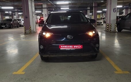 Toyota RAV4, 2017 год, 2 250 000 рублей, 4 фотография