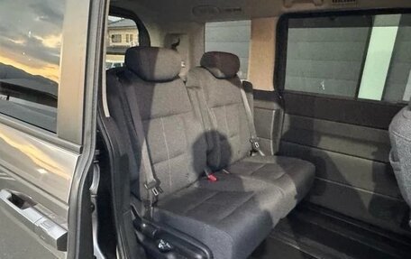 Honda Stepwgn, 2022 год, 2 200 000 рублей, 15 фотография