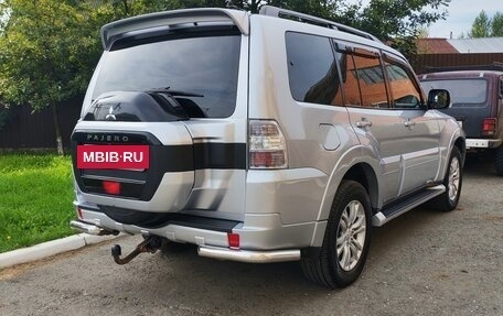 Mitsubishi Pajero IV, 2014 год, 2 850 000 рублей, 4 фотография