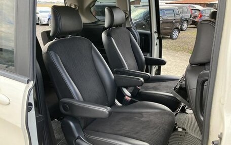 Honda Freed I, 2012 год, 752 000 рублей, 18 фотография