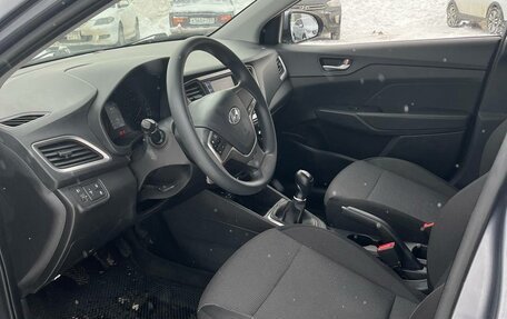 Hyundai Solaris II рестайлинг, 2018 год, 1 048 000 рублей, 3 фотография