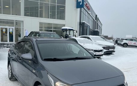 Hyundai Solaris II рестайлинг, 2018 год, 1 048 000 рублей, 7 фотография