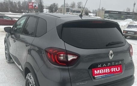 Renault Kaptur I рестайлинг, 2019 год, 1 384 000 рублей, 7 фотография