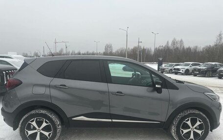 Renault Kaptur I рестайлинг, 2019 год, 1 384 000 рублей, 13 фотография