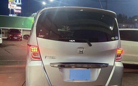 Honda Freed I, 2015 год, 846 000 рублей, 7 фотография